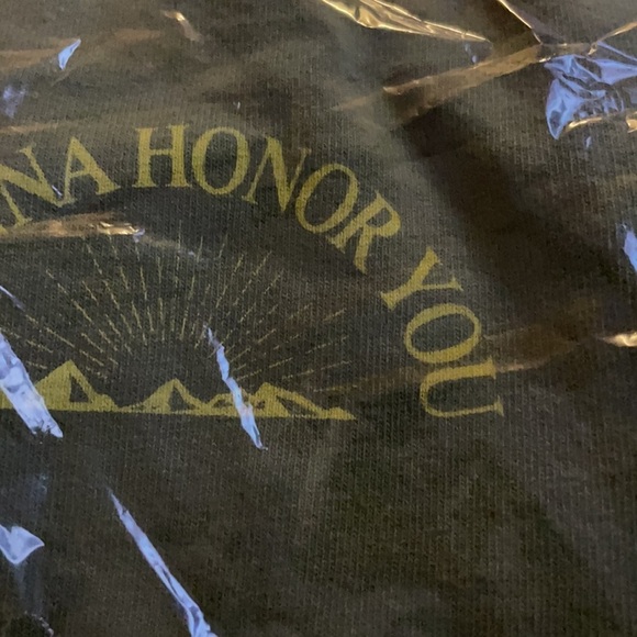 JB HOLY LYRICS T-SHIRT II - Picture 4 of 5